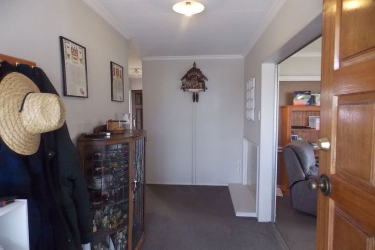 Photo of property in 1 Ouse Street, Rongotea, 4476