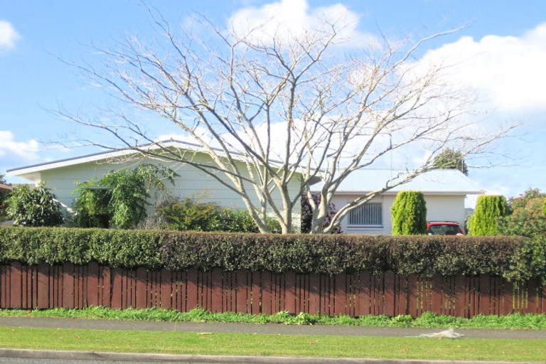 Photo of property in 16 Fairway Drive, Te Kamo, Whangarei, 0112