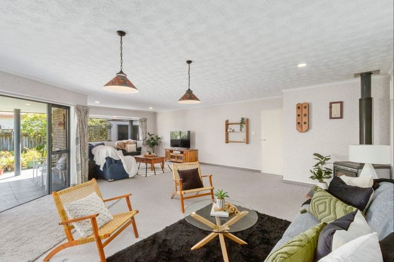 Photo of property in 9 Bishops Close, Greenmeadows, Napier, 4112