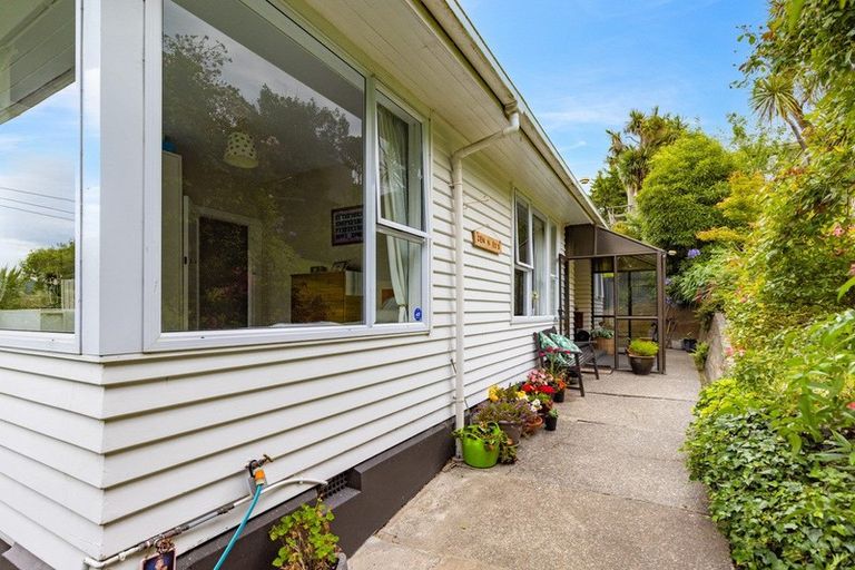 Photo of property in 17 Days Road, Lyttelton, 8082