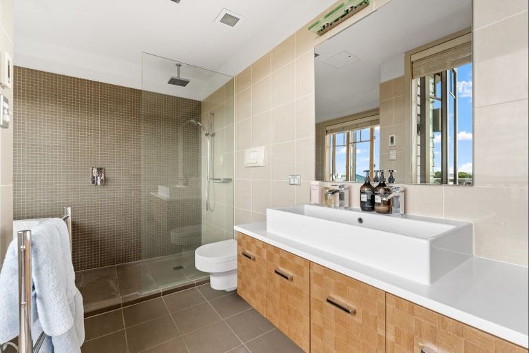 Photo of property in 36 Little Compton Mews, Snells Beach, 0920