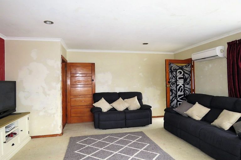 Photo of property in 14 Bright Street, Westport, 7825