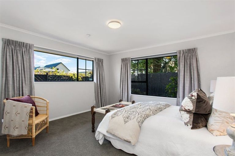 Photo of property in 26b Bryndwr Road, Fendalton, Christchurch, 8052