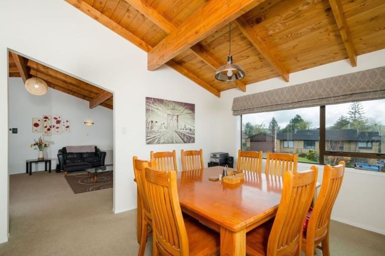 Photo of property in 23 Matua Road, Huapai, Kumeu, 0810