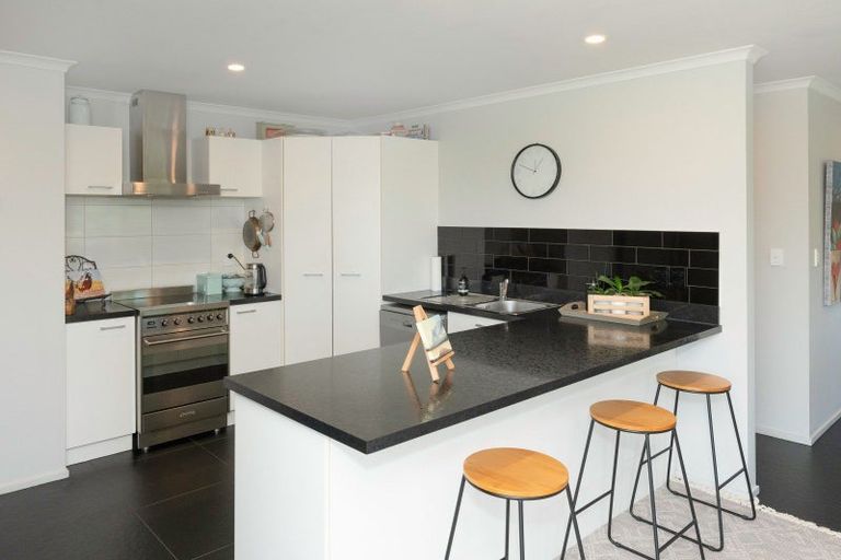 Photo of property in 37 Oakland Lane, Shannon, Palmerston North, 4474