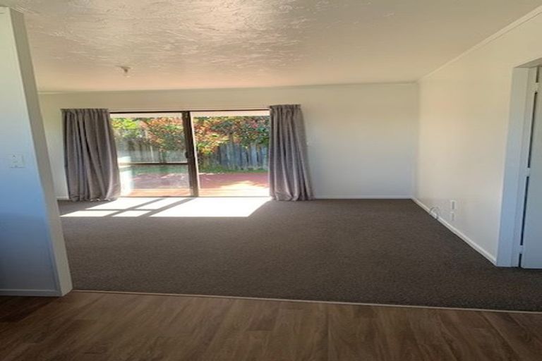 Photo of property in 16a Pukeko Street, Paraparaumu, 5032