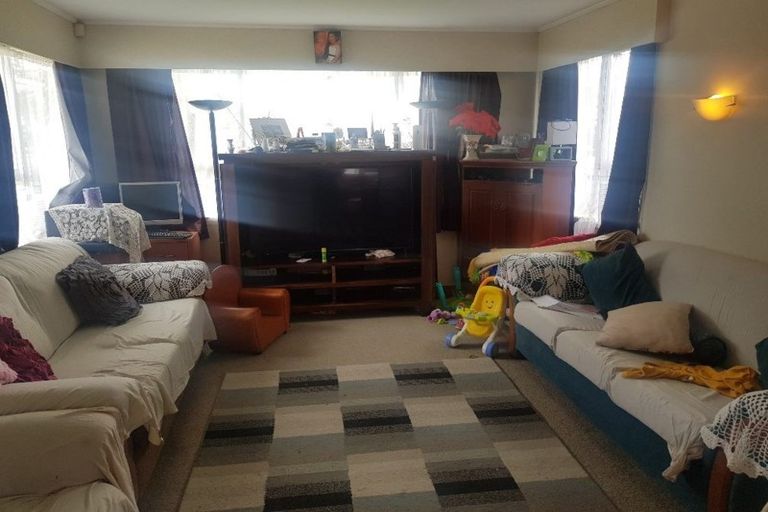 Photo of property in 27 Neems Place, Manurewa, Auckland, 2102