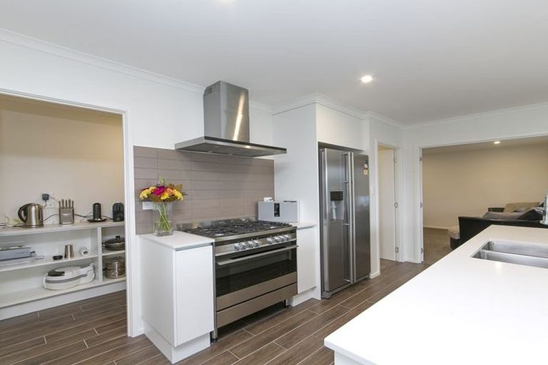 Photo of property in 3 Turpin Road, Riverhead, 0820