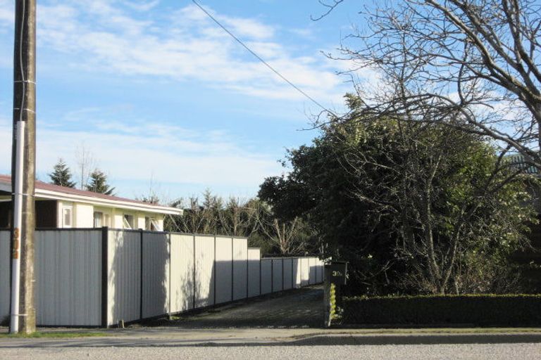 Photo of property in 30 Great North Road, Winton, 9720