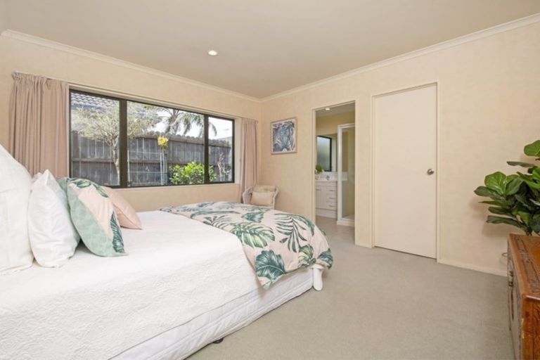 Photo of property in 9 Ardkeen Place, East Tamaki, Auckland, 2016