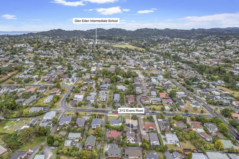 Photo of property in 2/12 Evans Road, Glen Eden, Auckland, 0602