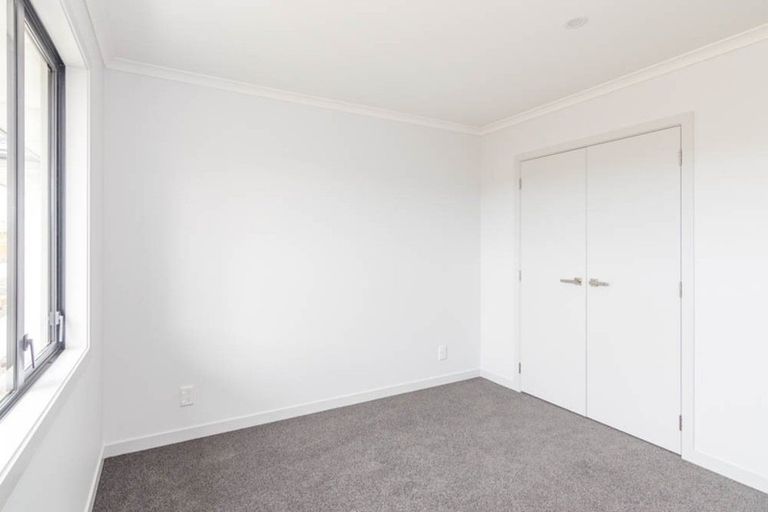 Photo of property in 35 Silicon Way, Fitzherbert, Palmerston North, 4410
