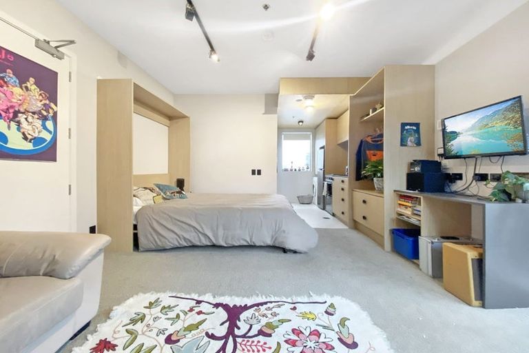 Photo of property in Vedado Apartments, 101/41 Hopper Street, Mount Cook, Wellington, 6011
