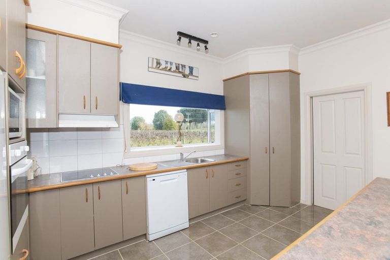 Photo of property in 144 Ngakoroa Road, Ormond, Gisborne, 4071