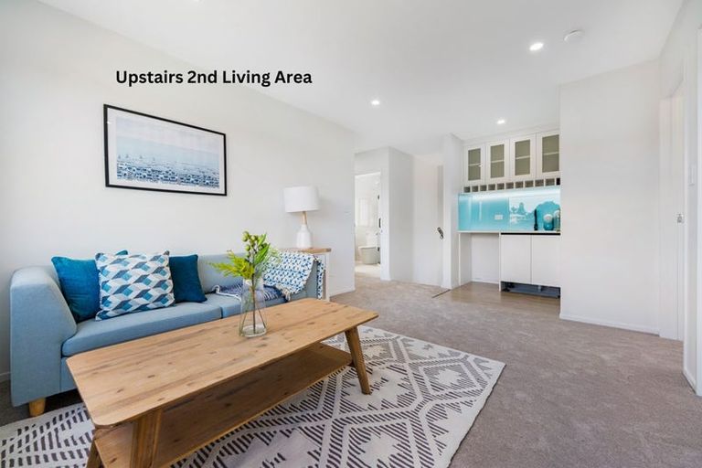 Photo of property in 13/90 Picasso Drive, West Harbour, Auckland, 0618