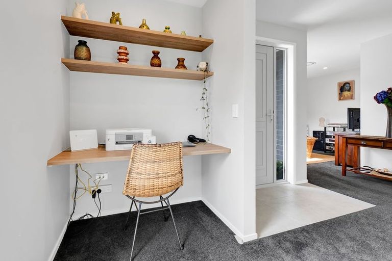 Photo of property in 7 Robbins Crescent, Hawera, 4610