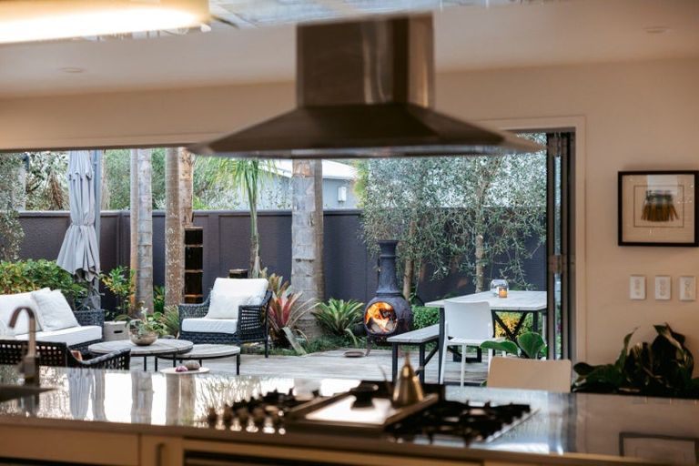 Photo of property in 241 Oceanbeach Road, Mount Maunganui, 3116