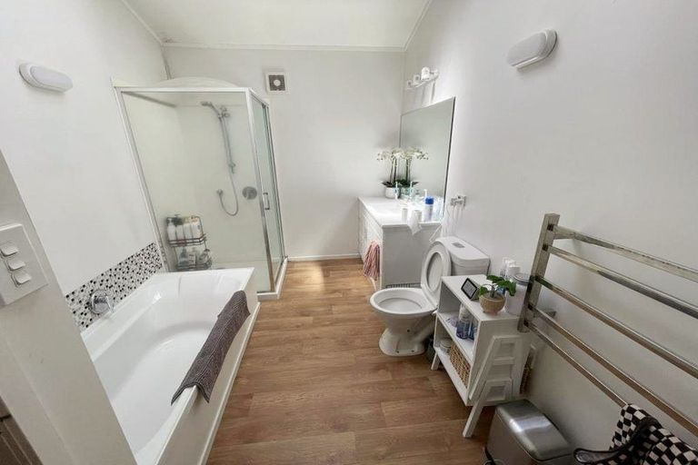 Photo of property in 33 Regent Street, Silverdale, Hamilton, 3216