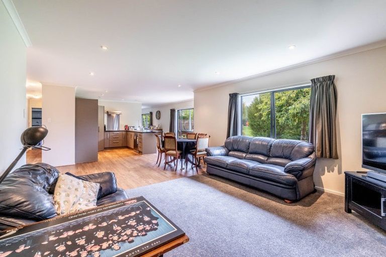 Photo of property in 33 Morton Street, Edendale, 9825