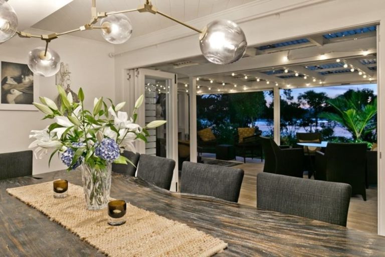 Photo of property in 1a Ferry Parade, Herald Island, Auckland, 0618