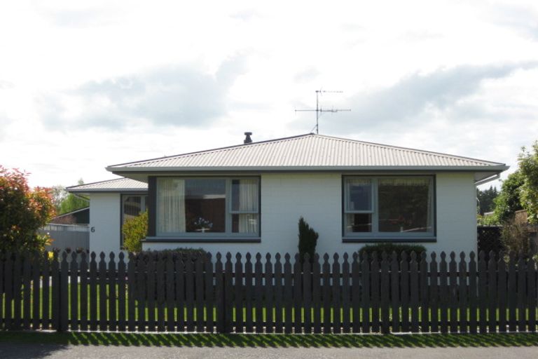 Photo of property in 6 Bush Street, Rangiora, 7400
