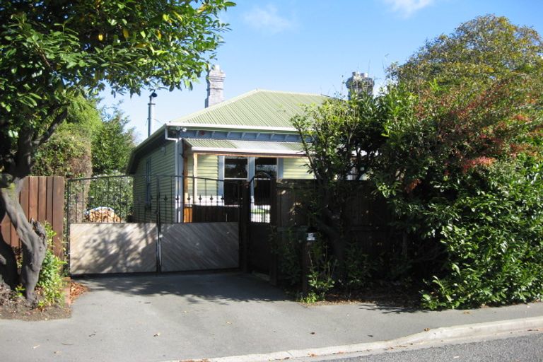 Photo of property in 40 Walpole Street, Waltham, Christchurch, 8023