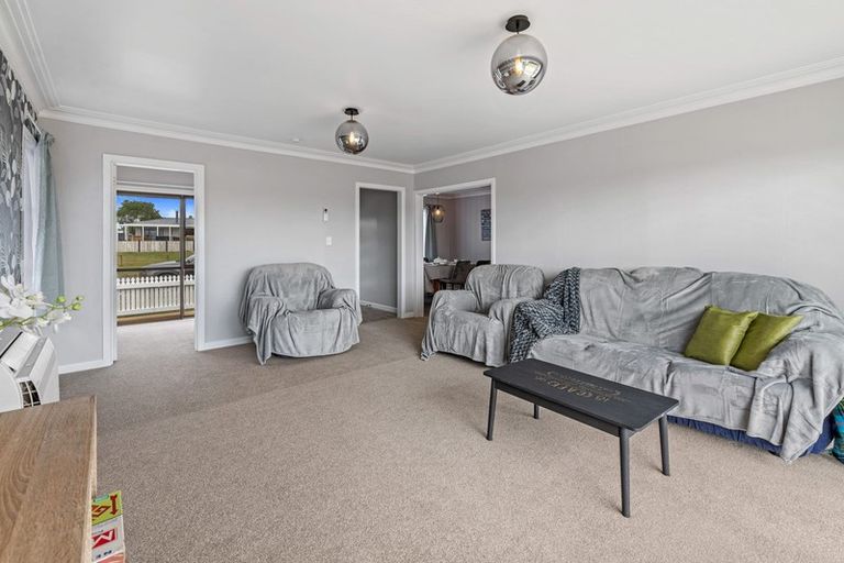 Photo of property in 5 Tarapunga Place, Tokoroa, 3420