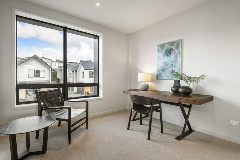 Photo of property in 9b Windlass Street, Long Bay, Auckland, 0630