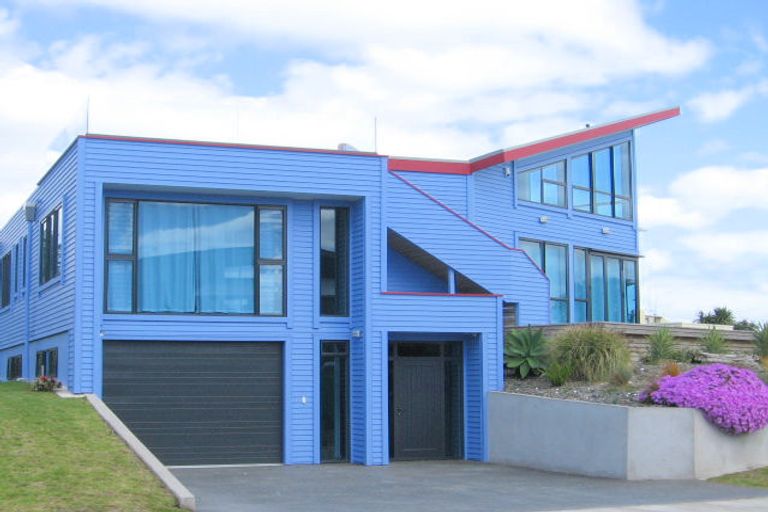 Photo of property in 28 Papaunahi Road, Bowentown, Waihi Beach, 3177