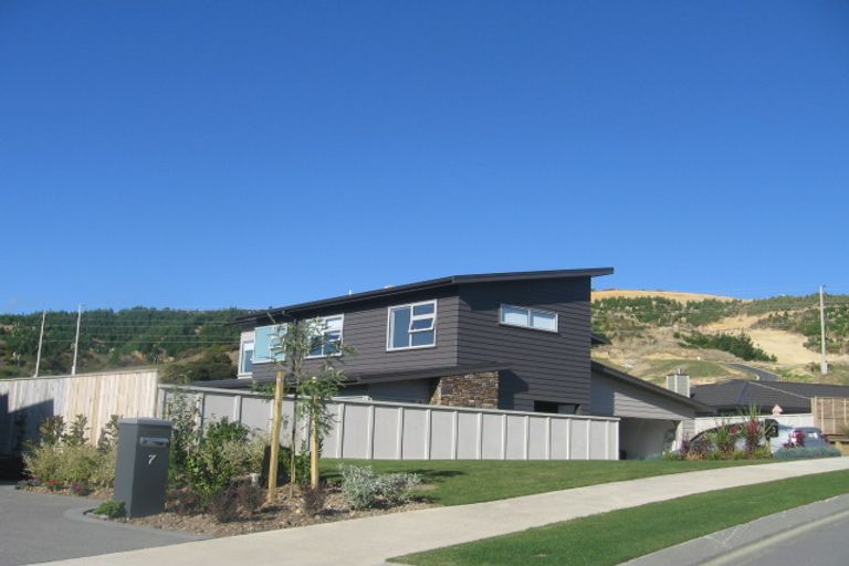 Photo of property in 9 Endeavour Drive, Whitby, Porirua, 5024