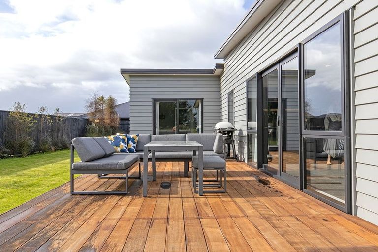 Photo of property in 12 Wycliffe Place, Solway, Masterton, 5810