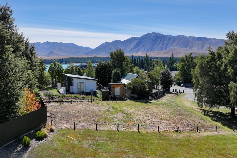 Photo of property in 20 Aorangi Crescent, Lake Tekapo, 7999