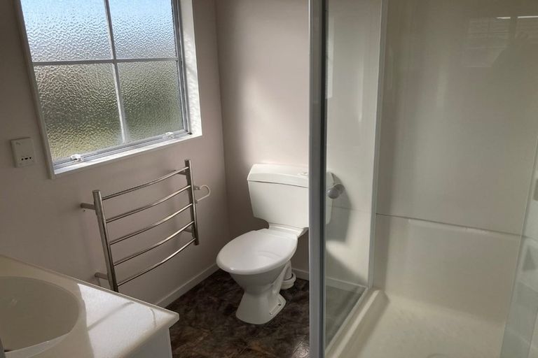 Photo of property in 143 Westchester Drive, Churton Park, Wellington, 6037