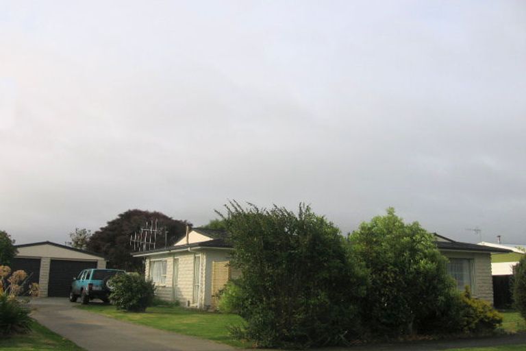Photo of property in 8 Chelmarsh Place, Highbury, Palmerston North, 4412