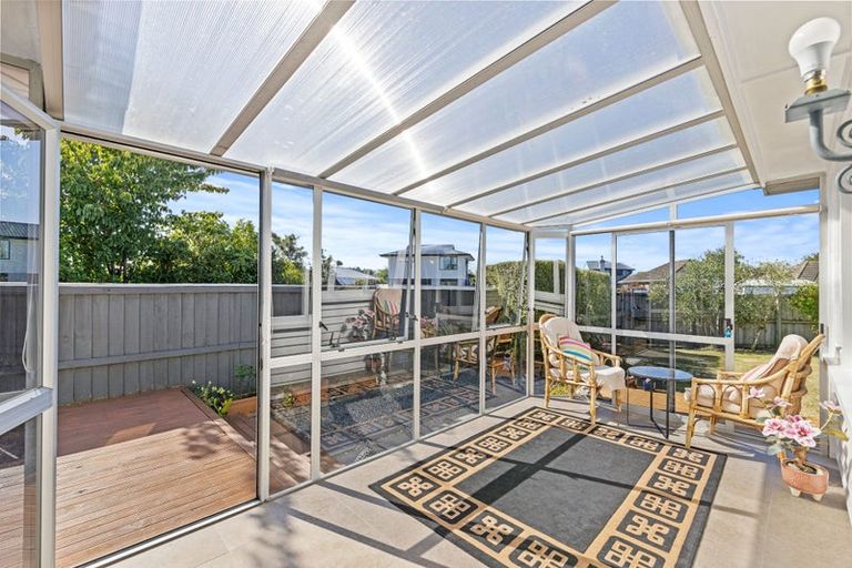 Photo of property in 66 Winters Road, Redwood, Christchurch, 8051