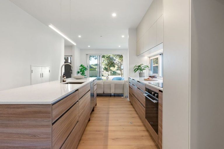 Photo of property in 15 Puriri Street, Woburn, Lower Hutt, 5010