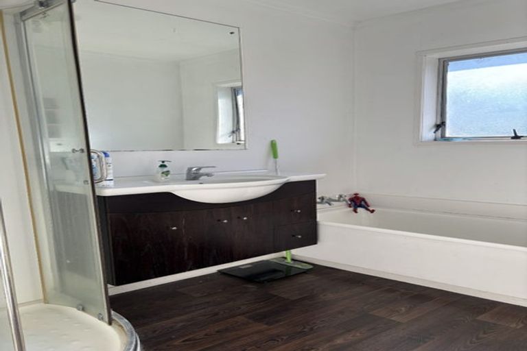 Photo of property in 57b Mcintyre Road, Mangere Bridge, Auckland, 2022