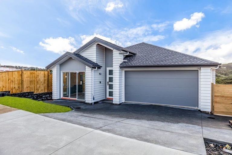 Photo of property in 125 Godfrey Drive, Orewa, 0931