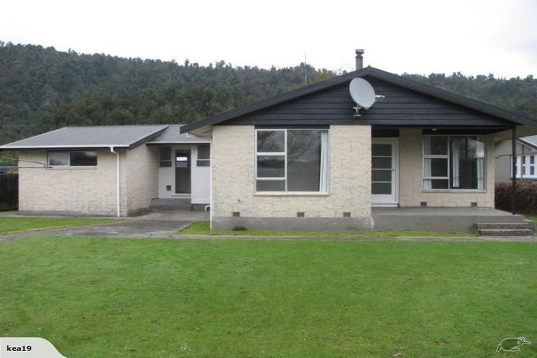 Photo of property in 132 Main Road, Harihari, 7884