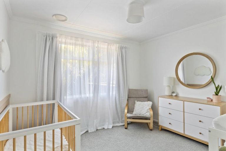 Photo of property in 137 Brooklands Road, Brooklands, New Plymouth, 4310