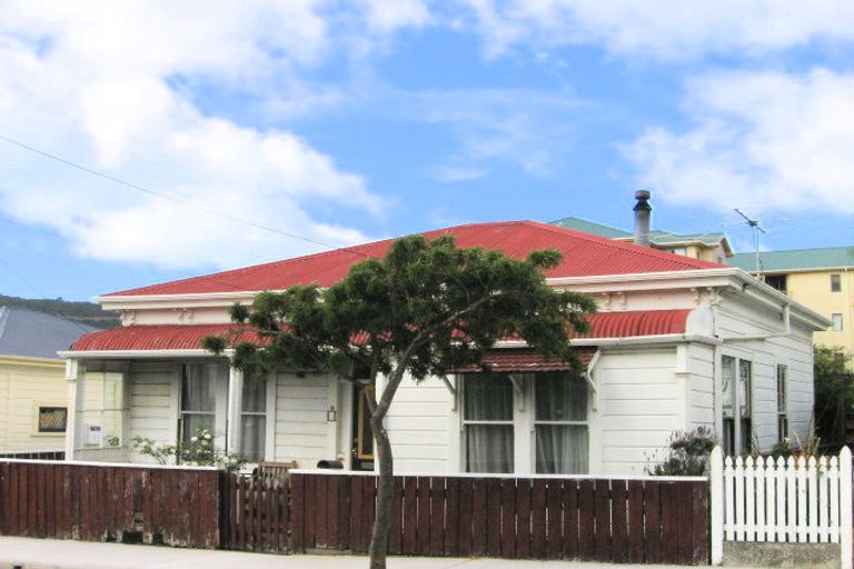Photo of property in 9 Palm Grove, Berhampore, Wellington, 6023