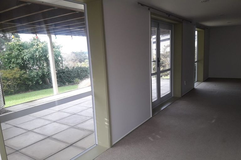 Photo of property in 12 Gledstane Road, Stanmore Bay, Whangaparaoa, 0932