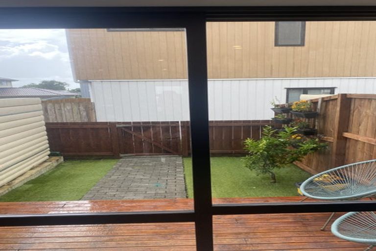 Photo of property in 6/8 Arney Road, Ranui, Auckland, 0612