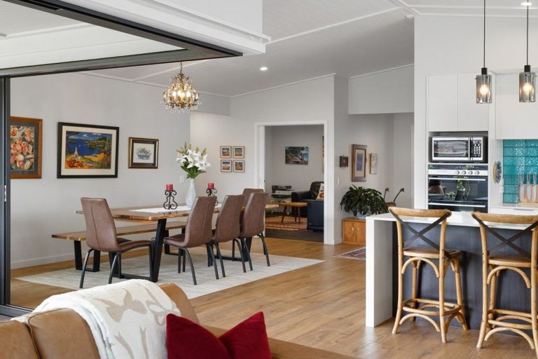 Photo of property in 1 Makura Drive, Papamoa Beach, Papamoa, 3118