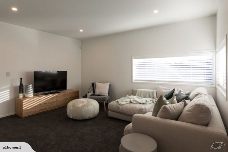 Photo of property in 13 Podgora Avenue, Kumeu, 0810