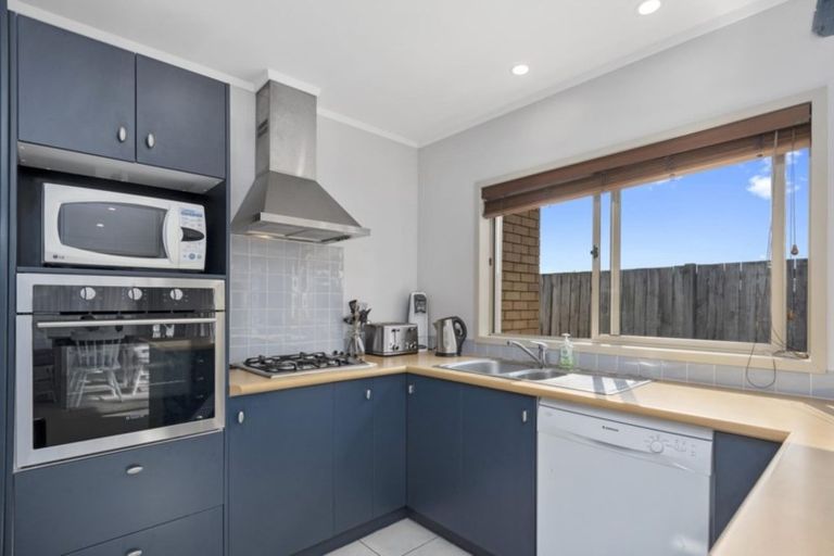 Photo of property in Diamond Sands, 2/644 Grenada Street, Papamoa Beach, Papamoa, 3118