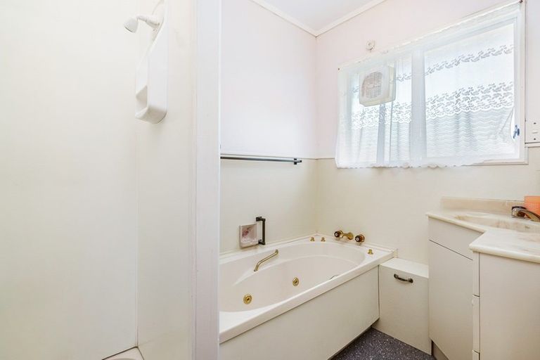 Photo of property in 2/17 Princes Street, Kensington, Whangarei, 0112