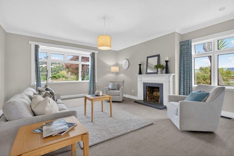 Photo of property in 49 Tio Tio Road, Miramar, Wellington, 6022