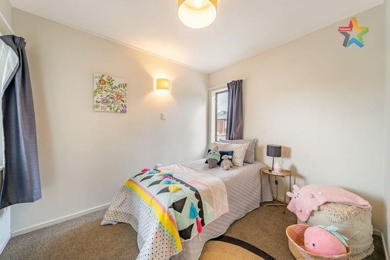 Photo of property in 48a Randwick Crescent, Moera, Lower Hutt, 5010