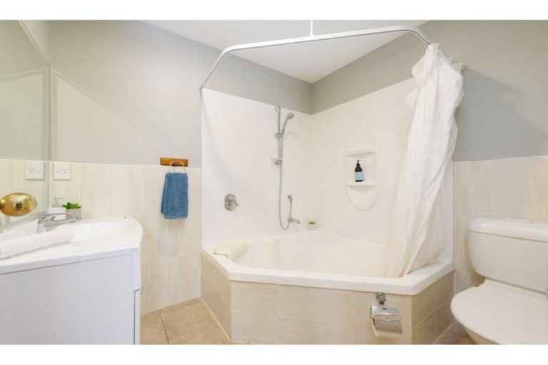 Photo of property in 24/19 Brodie Place, Bethlehem, Tauranga, 3110